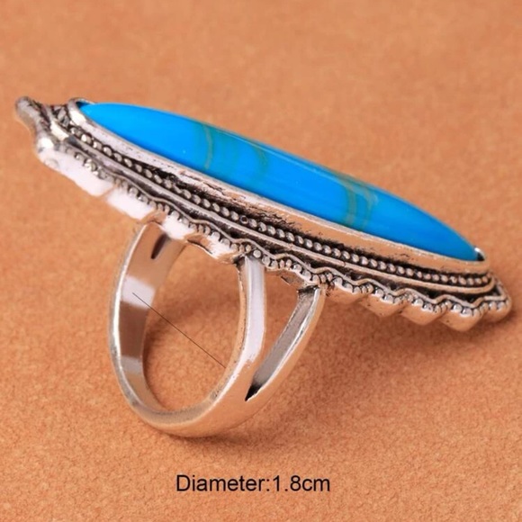 Oval Turquoise Decor Ring - Picture 5 of 6